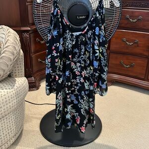 Black print cold shoulder mini dress by Parker